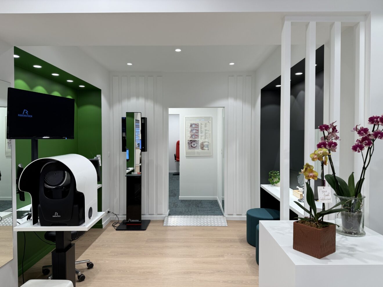 Interieurinrichting opticien Oogwereld Deinze - PAC interiors