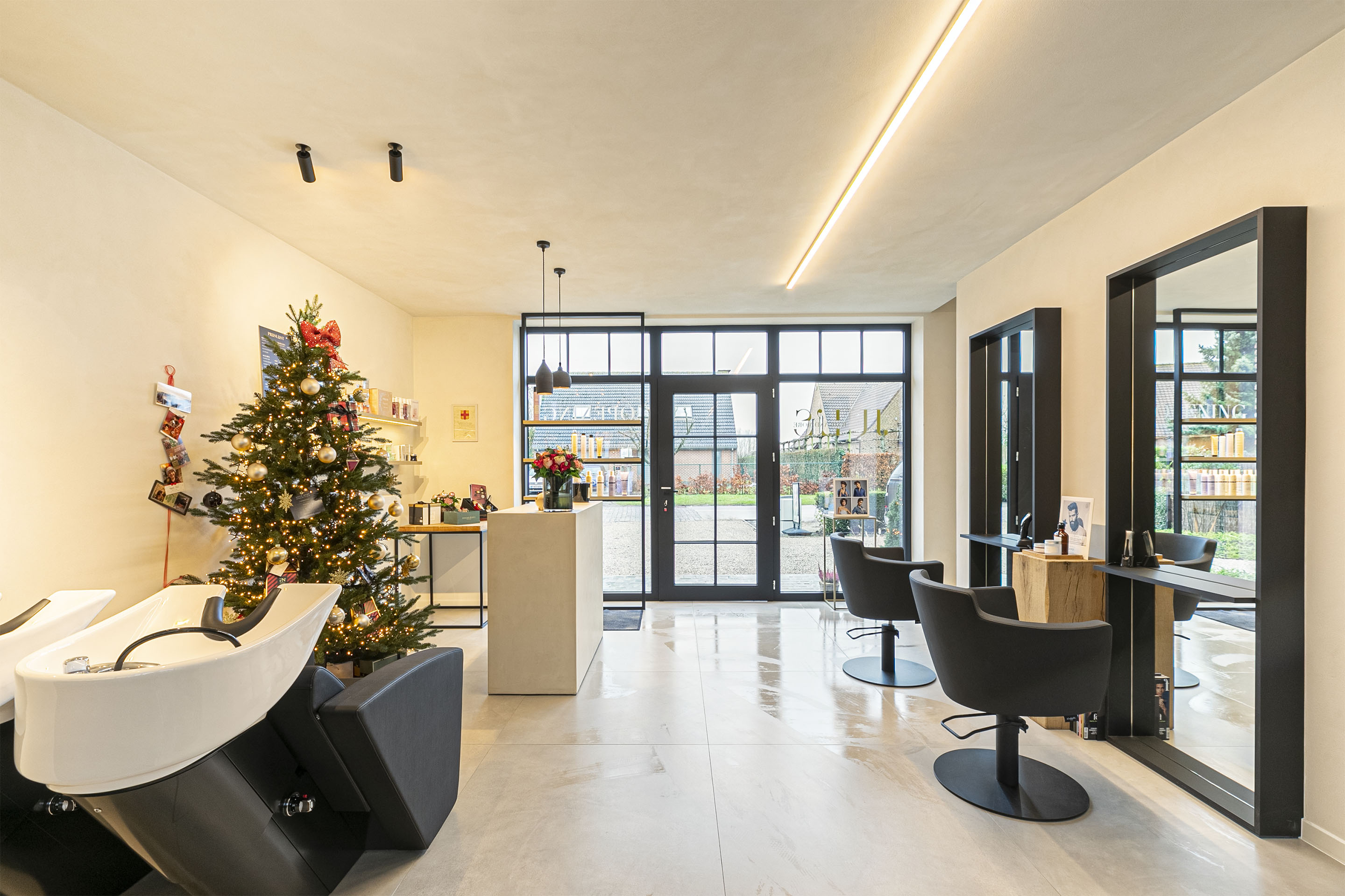 Jul's Hair & More Middelburg Kapsaloninrichting PAC interiors