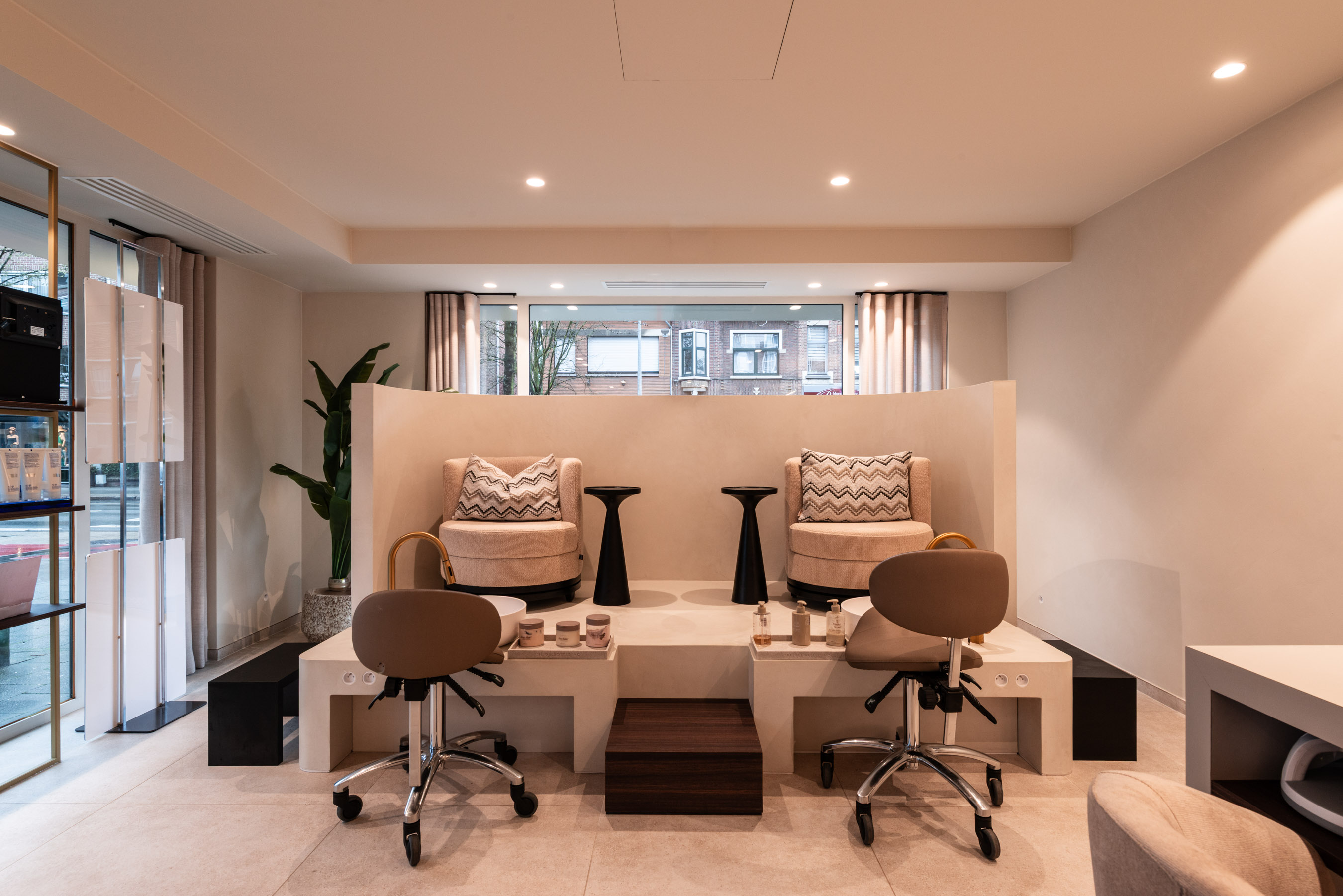 Velvel Beauty Brasschaat - Beautysaloninrichting PAC interiors