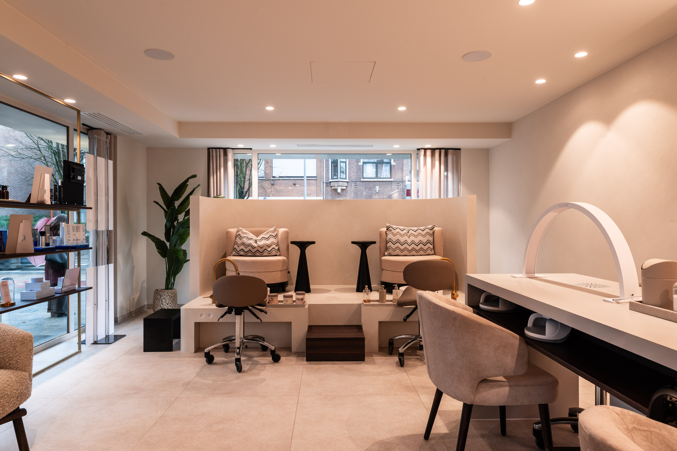 Velvel Beauty Brasschaat - Beautysaloninrichting PAC interiors